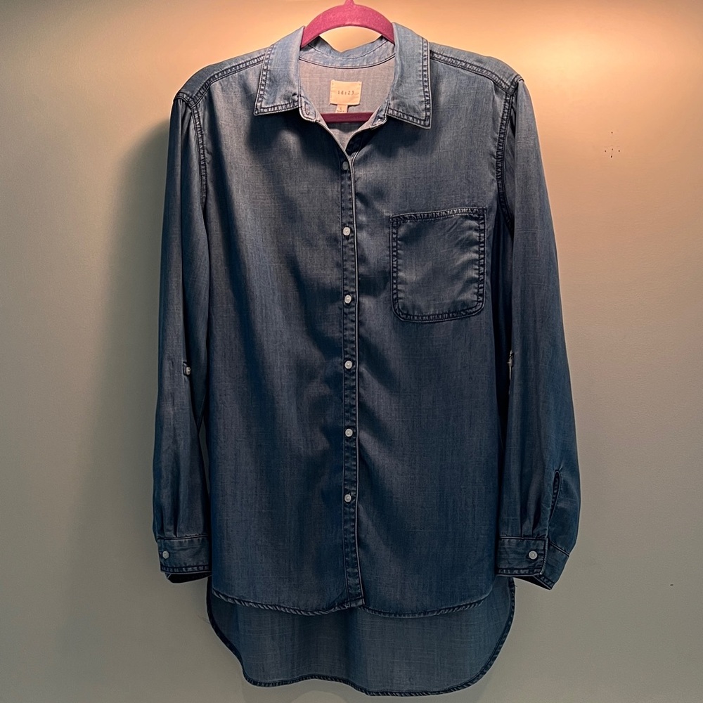 ID:23 Women’s Button Down Shirt
